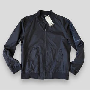 New with tags windbreaker / waterproof